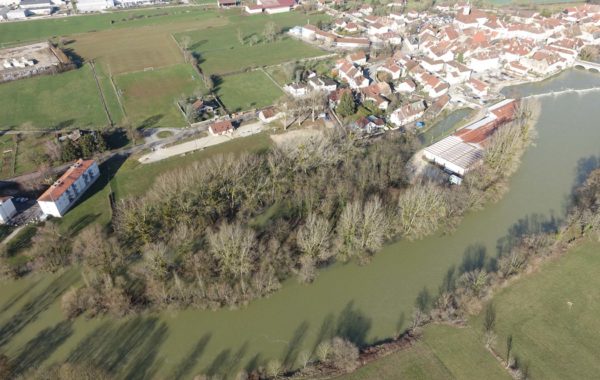 – INFOS : A100 : Visite du site A110 : Études historique, documentaire et mémorielle A120 : Étude de vulnérabilité des milieux A130 : Élaboration d’un programme prévisionnel d’investigations – DIAG : A200 : Prélèvements, mesures, observations et/ou analyses sur les sols A270 : Interprétation des résultats des investigations.Phytoremediation Ecologie urbaine sols vivants sols fertiles